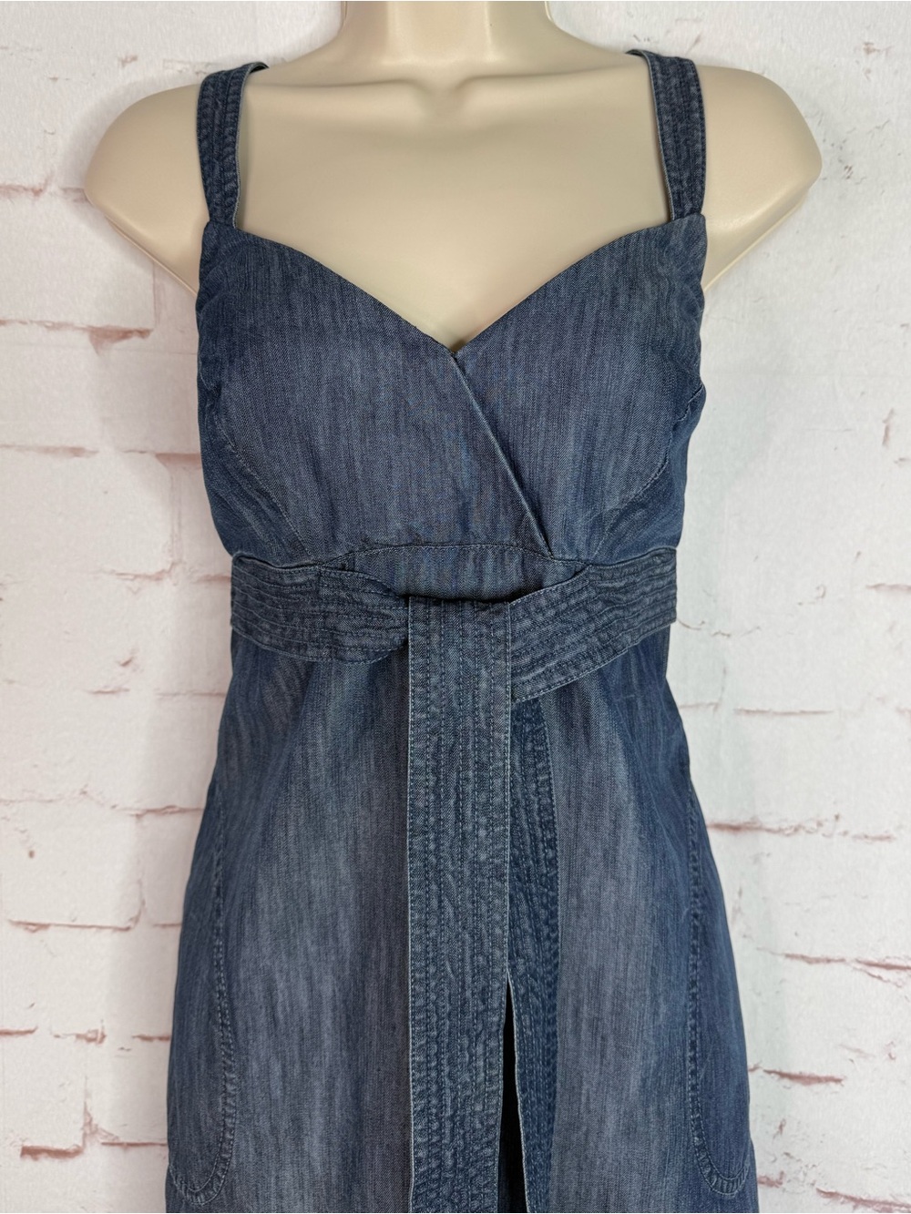 ANTHROPOLOGIE LEVEL 99 Sleeveless Dark Wash Denim Size 12 Dress Sundress - Picture 3 of 16